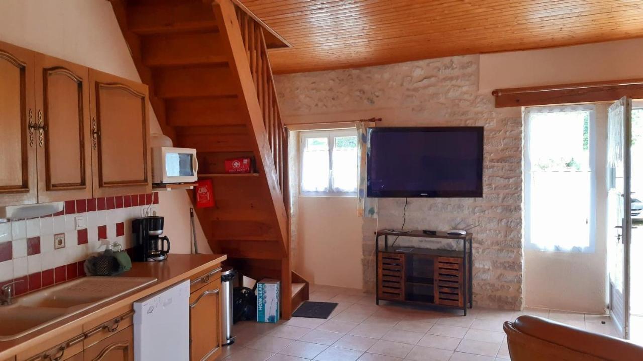 Fossemagne Gites Le Clos De Lamie Avec 2 Piscines Privees מראה חיצוני תמונה