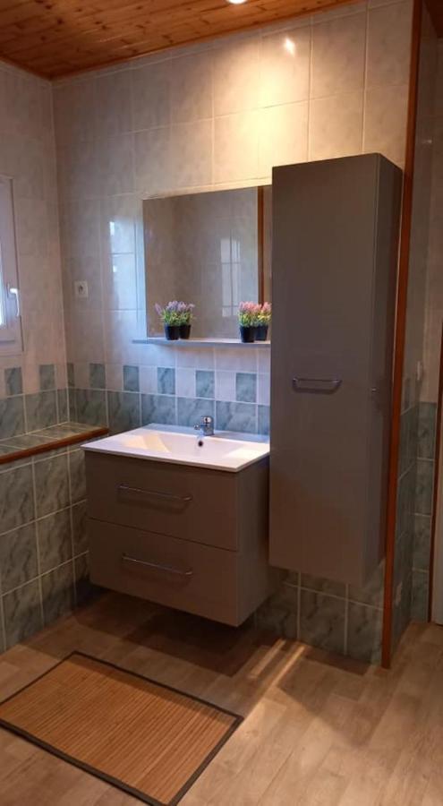 Fossemagne Gites Le Clos De Lamie Avec 2 Piscines Privees מראה חיצוני תמונה